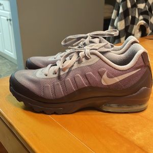 Nike air sneakers size 8.5